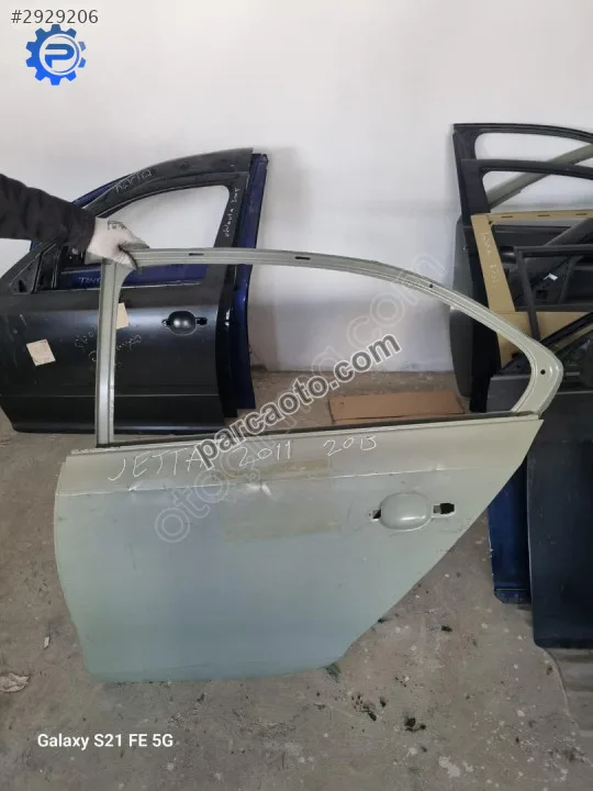 VOLKSWAGEN JETTA SOL ARKA KAPI OMY OTO'DAN VOLKSWAGEN JETTA SOL ARKA KAPI OMY OTO'DAN