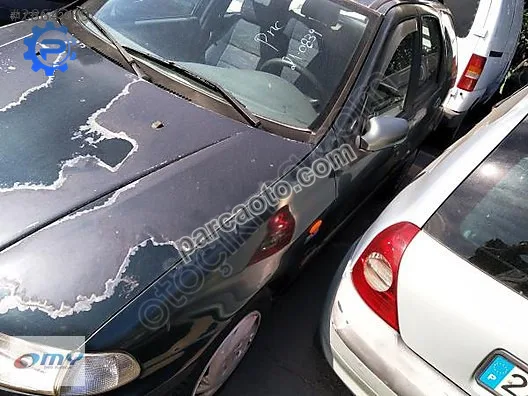 Fiat palio motor kaputu ve sağ sol çamurluklar