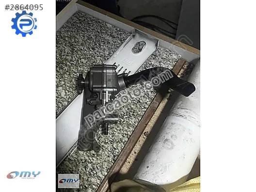 Mercedes w205 a2741800801 yağ pompası