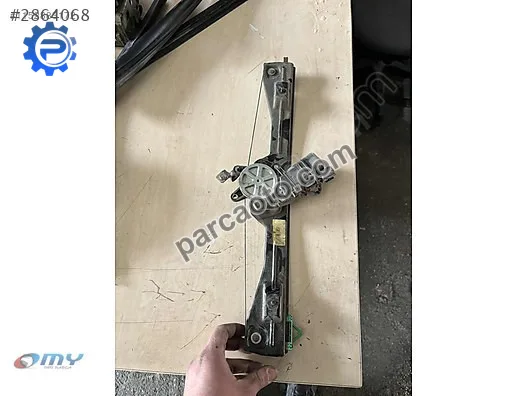 Fiat linea sağ ön kapı cami ve cam krikosu