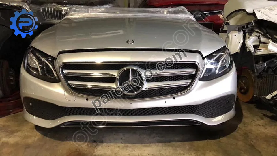 Mercedes E-Class için Ön Beşik, Arka Dingil, Sağ-Sol Sal