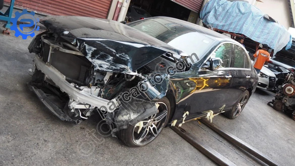 E-Class Mercedes için Kesme Tavan ve Çamurluklar