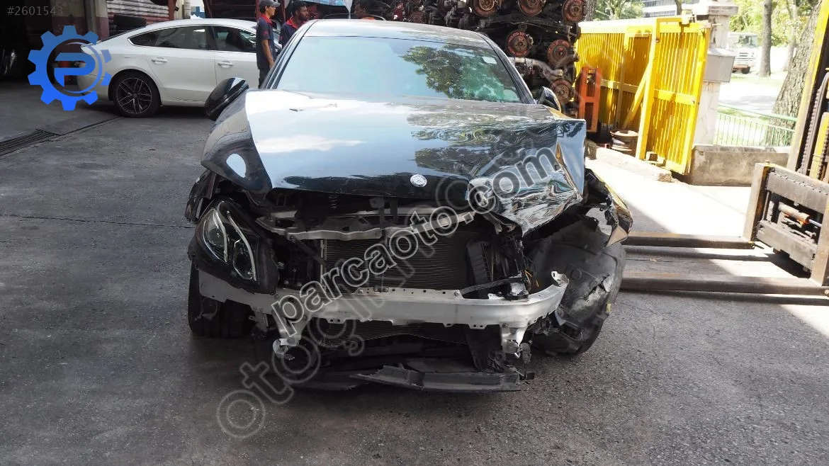 Mercedes E-Class Çıkma Yedek Parça: SU, KLİMA, TURBO RAD
