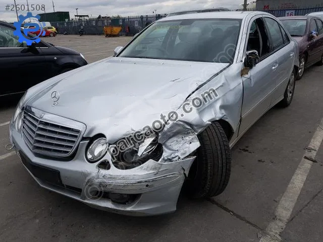 Mercedes E-Class Sol Ön Far ve Stop Lambaları