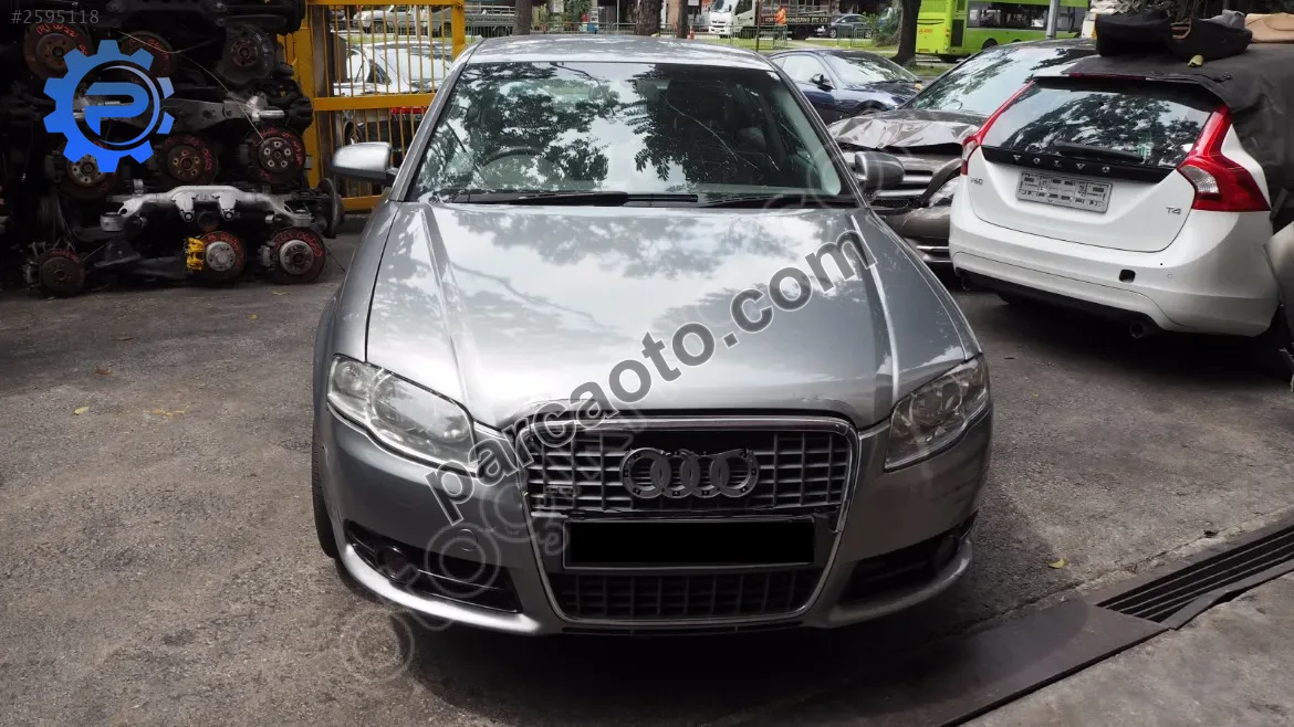 Audi A4 Ön Panel Tampon Demiri ve Far Sacı Maske Parçalar