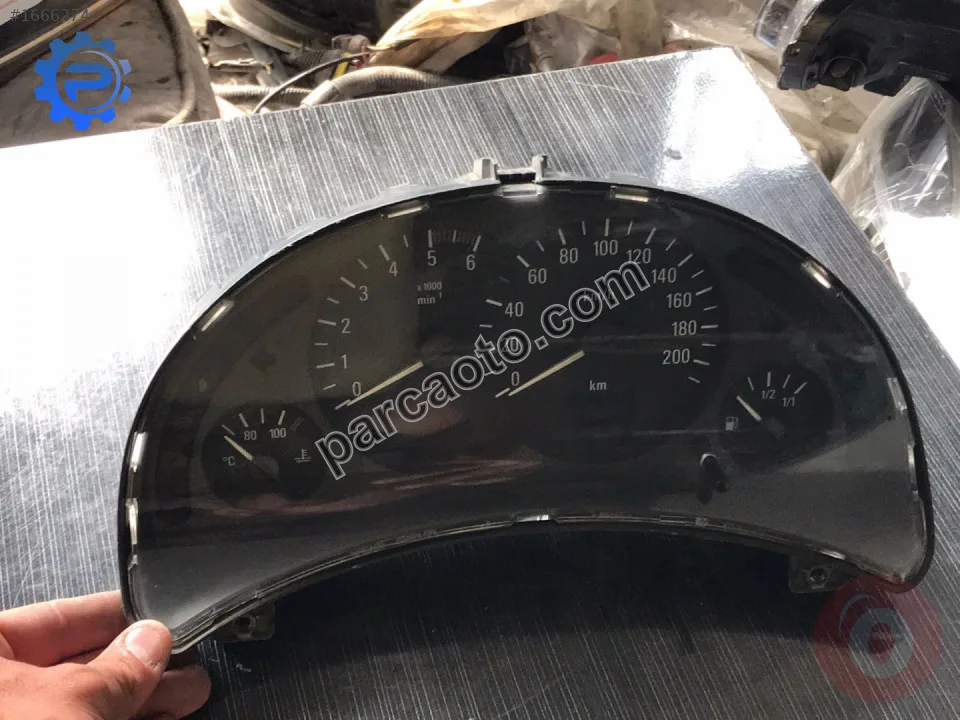 Opel corsa c 555001310102 gösterge paneli