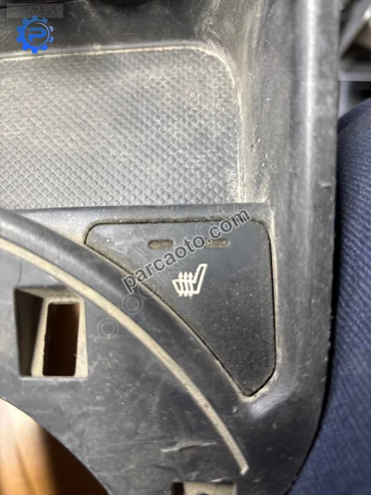 Çıkma kia sportage sağ koltuk ısıtma düğmesi