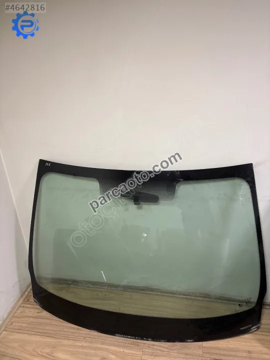 Çıkma renault fluence ön cam