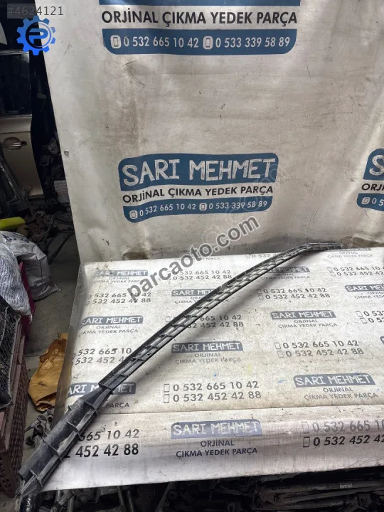 Çıkma vw passat b5.5 arka tampon braketi orta