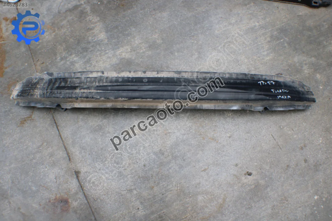 Çıkma seat toledo arka tampon demiri td-87