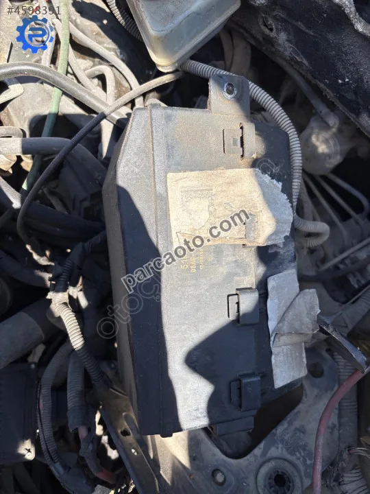 Çıkma ford focus 1 sigorta kutusu kapağı