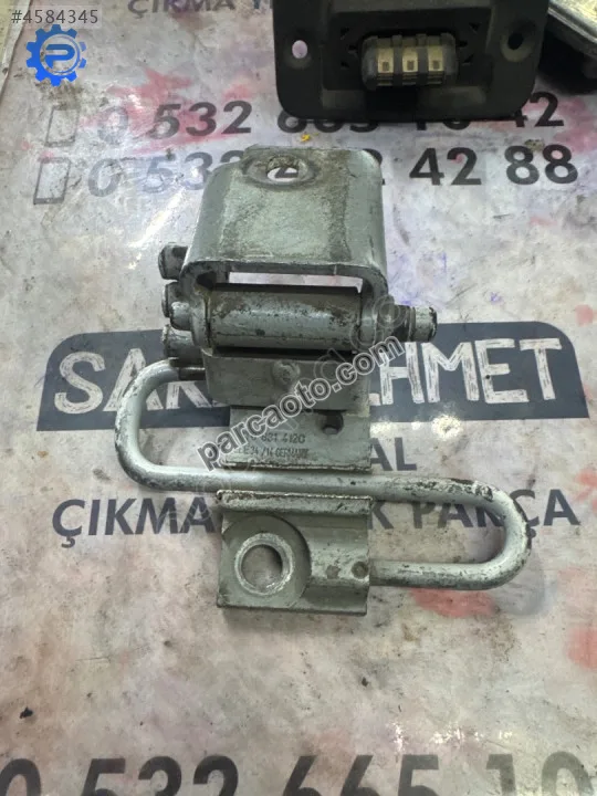 Vw caddy sağ ön kapı alt menteşesi 1T0831412C