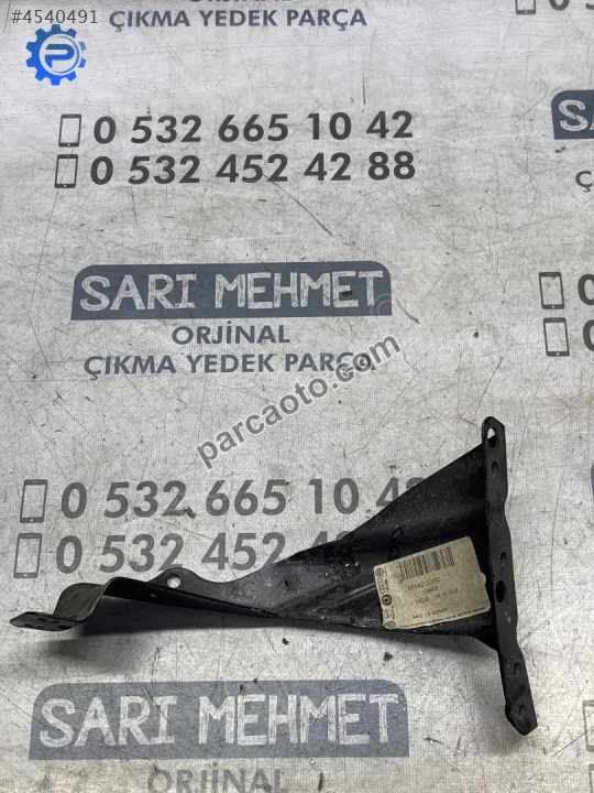 Çıkma audi a4 exeo sol ön çamurluk braketi