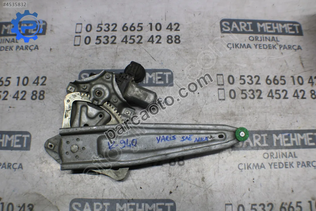 Çıkma toyota yaris sağ arka cam krikosu k-940