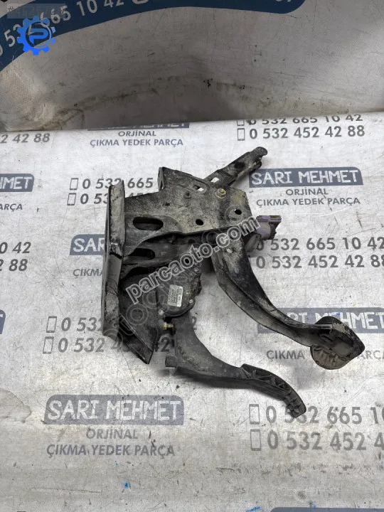 Çıkma vw polo golf 4 gaz pedalı 6q1721503b