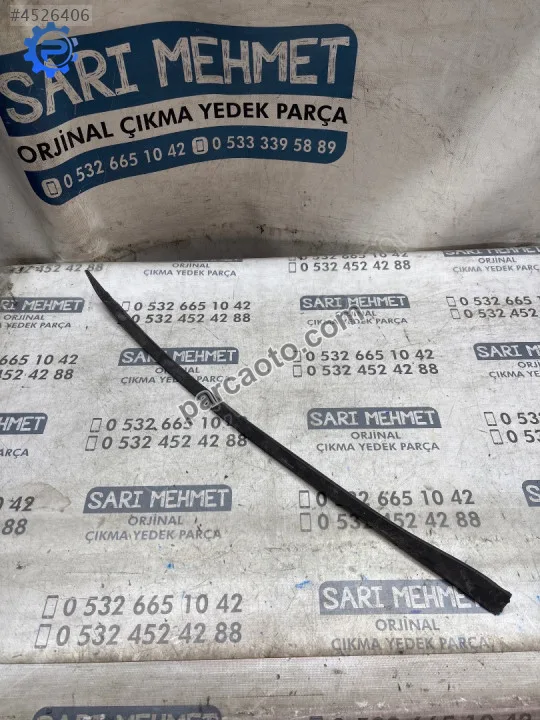 Çıkma opel corsa c sol ön cam kenar plastiği 013106281