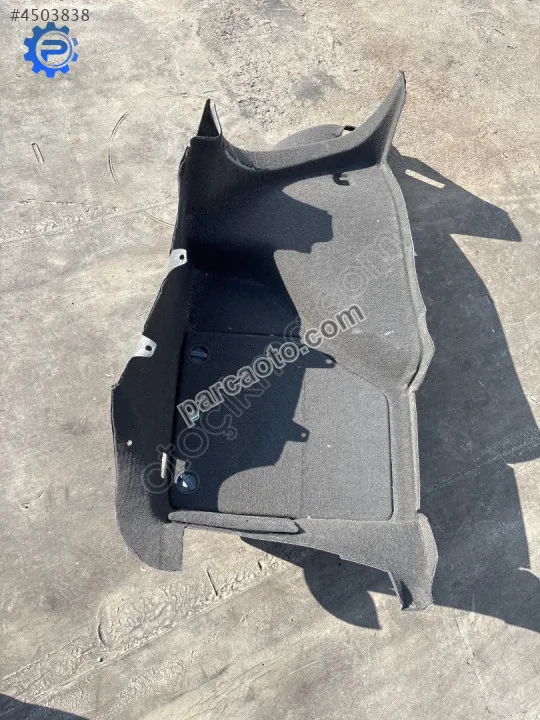 Çıkma vw bora bagaj iç döşemesi sağ