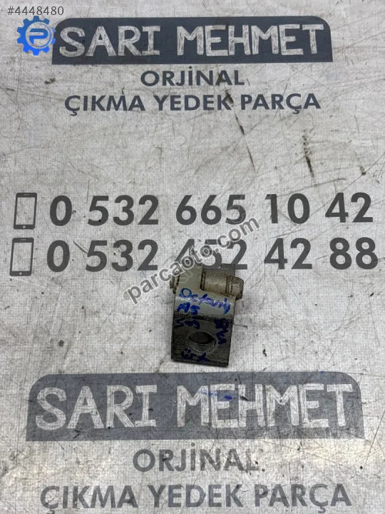 Çıkma skoda octavia a5 sağ arka kapı menteşesi üst