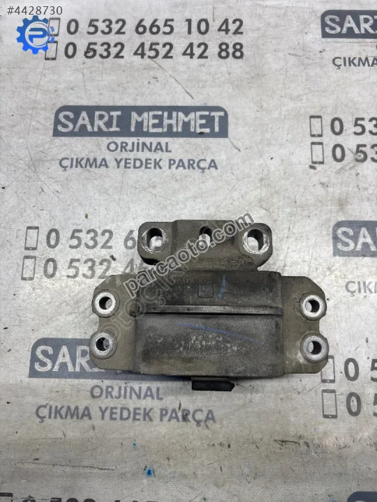 Çıkma vw caddy golf5 a3 şanzıman kulağı sol
