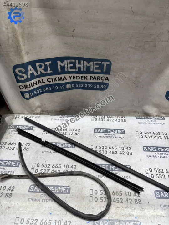 ÇIKMA RENAULT MEGANE 2 SAĞ ARKA KAPI FİTİLİ ÇIKMA RENAULT MEGANE 2 SAĞ ARKA KAPI FİTİLİ