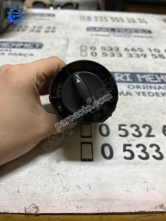 Çıkma audı a3 bk7 8l1 941 531 e bk78l1941531e far anahtarı