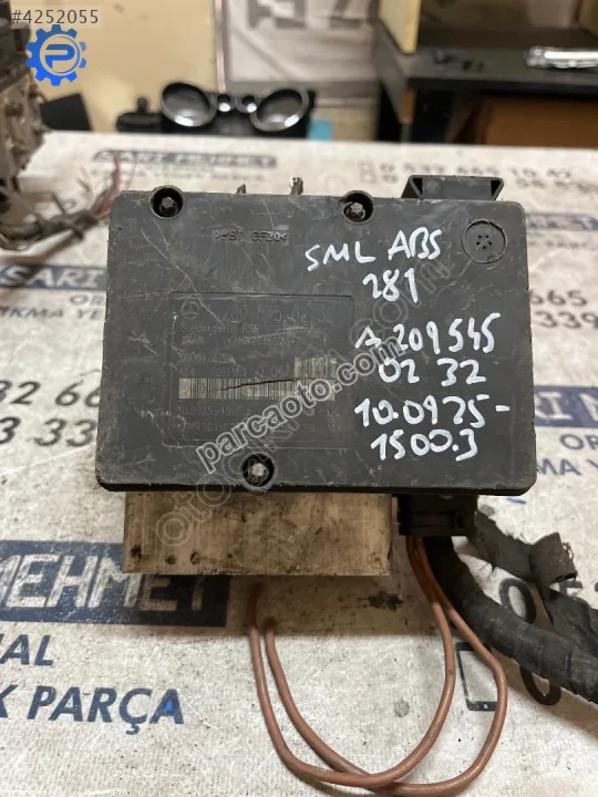 Çıkma mercedes w209 a 209 545 02 32 10.0925-1500.3 abs beyni