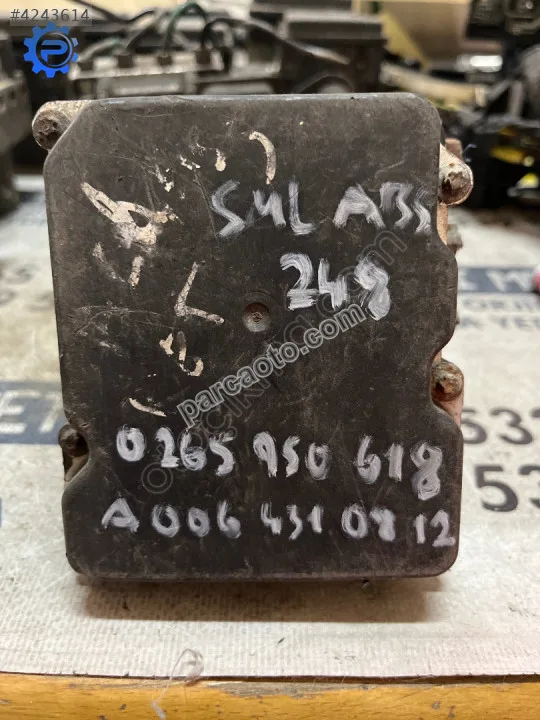 Çıkma mercedes w169 a 006 431 08 12 0 265 950 618 abs beyni