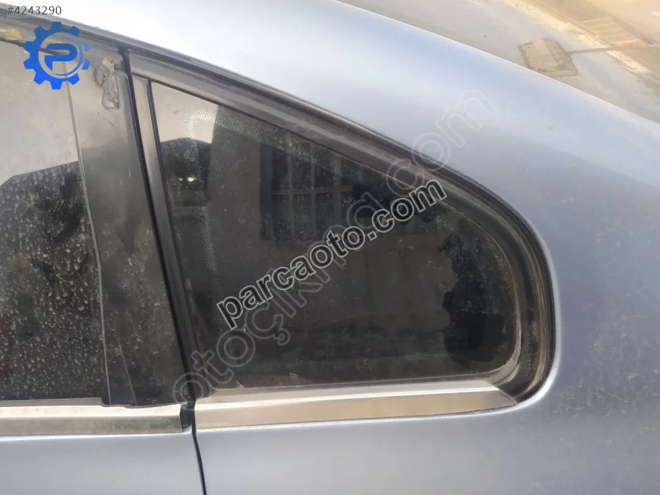 Çıkma vw passat b5 sol arka kelebek camı 43r-00048
