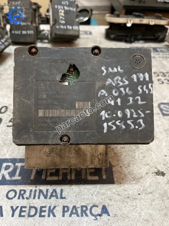 Çıkma mercedes c230 a 036 545 41 32 10.0925-1585.3 abs beyni