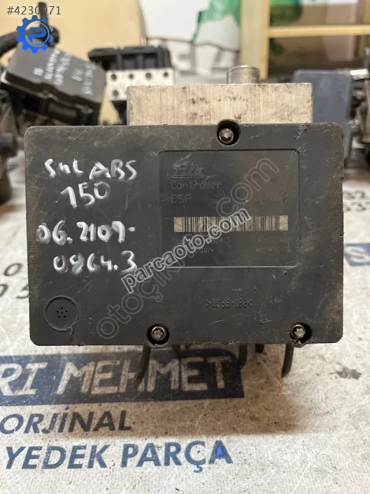 Nissan Pathfinder ABS Beyni - Konya Selçuklu