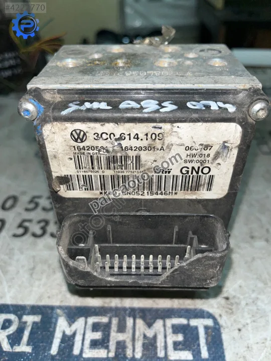 Çıkma vw passat b6 3c0.614.109 3c0614109 abs beyni&pompası