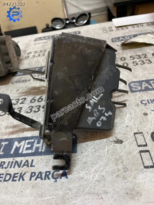 Çıkma renault clıo 4 47660 1203 r 476601203r abs beyni&pompası