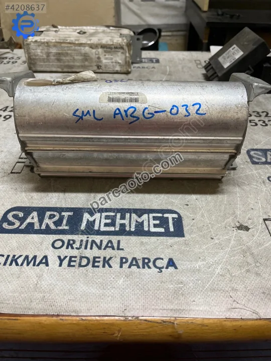 Çıkma mercedes w203 203 860 29 05 2038602905 sürücü aırbag