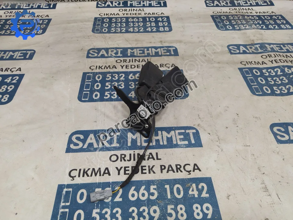 Çıkma renault clio 4 sağ arka emniyet kemeri tokası