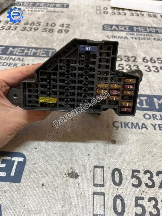Çıkma vw passat b6 sigorta kutusu