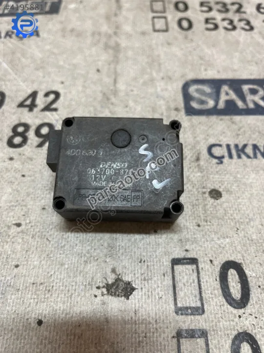 ÇIKMA VW PHAETON 063700-8700 4D0 820 511 KALORİFER FLAP MOTORU ÇIKMA VW PHAETON 063700-8700 4D0 820 511 KALORİFER FLAP MOTORU