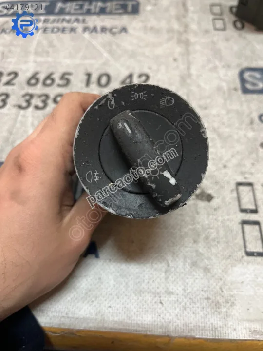 ÇIKMA VW CADDY TC4 1T0941531B TC41T0941531B FAR ANAHTARI ÇIKMA VW CADDY TC4 1T0941531B TC41T0941531B FAR ANAHTARI