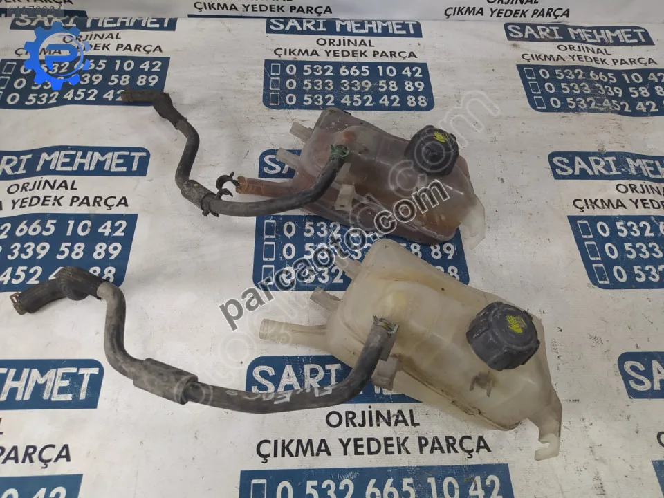 ÇIKMA RENAULT FLUENCE RADYATÖR EK SU BİDONU ÇIKMA RENAULT FLUENCE RADYATÖR EK SU BİDONU