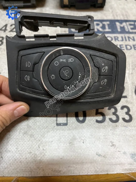 Ford Tourneo Connect Far - Konya Selçuklu