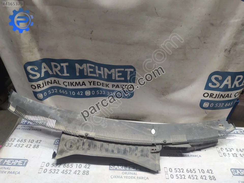 Çıkma opel corsa c ön cam ızgarası