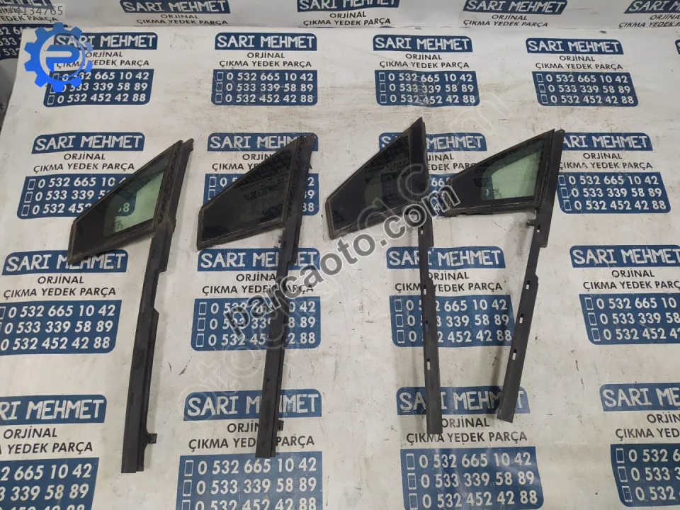 Renault Captur Kelebek Cam Arka - Konya Selçuklu