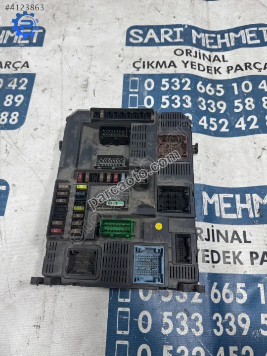Çıkma peugeot 301 207 bsi beyni sigorta kutusu 9807531580