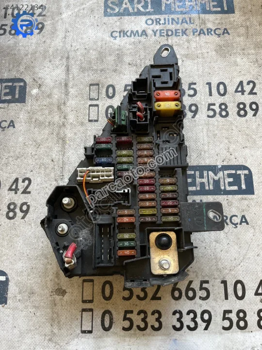 Çıkma bmw e60 e61 6 906 588-06 690658806 sigorta kutusu