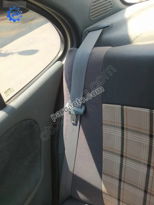 Çıkma renault megane 1 sağ arka emniyet kemeri