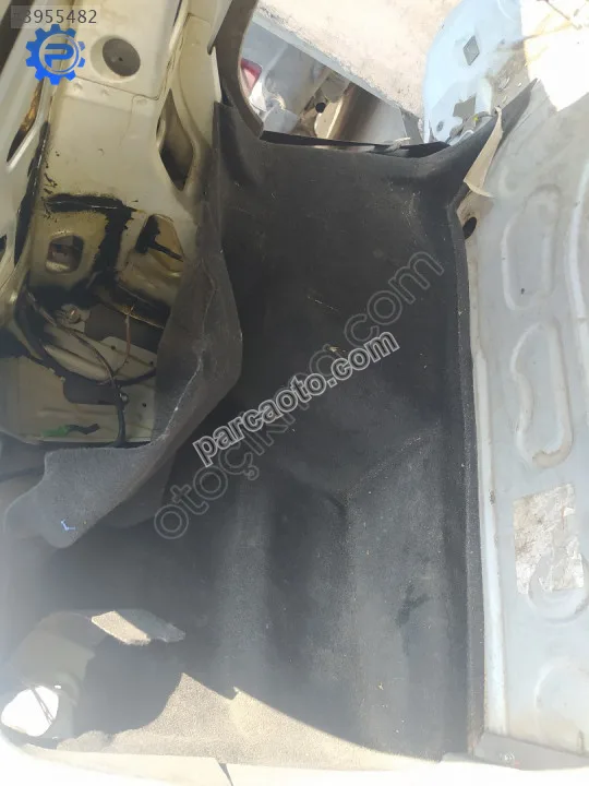 Çıkma seat cordoba bagaj döşemesi sol