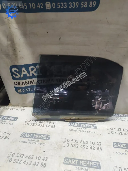 Çıkma toyota corolla 101 sol arka kapı camı