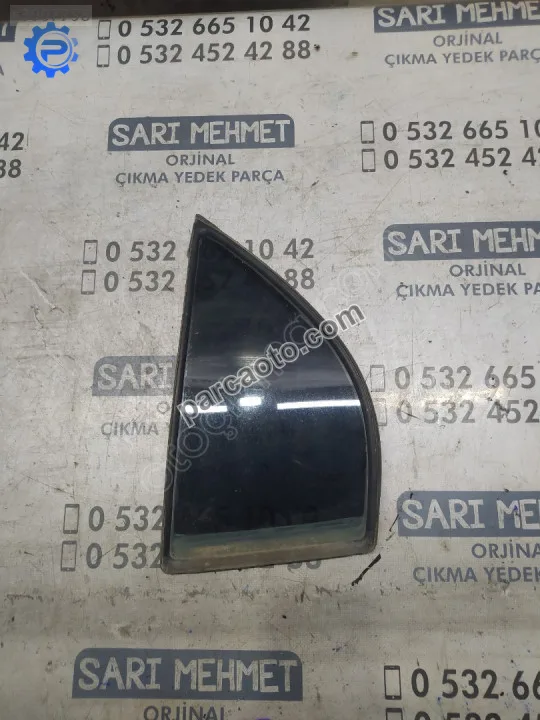Çıkma toyota corolla 101 sol arka kelebek camı