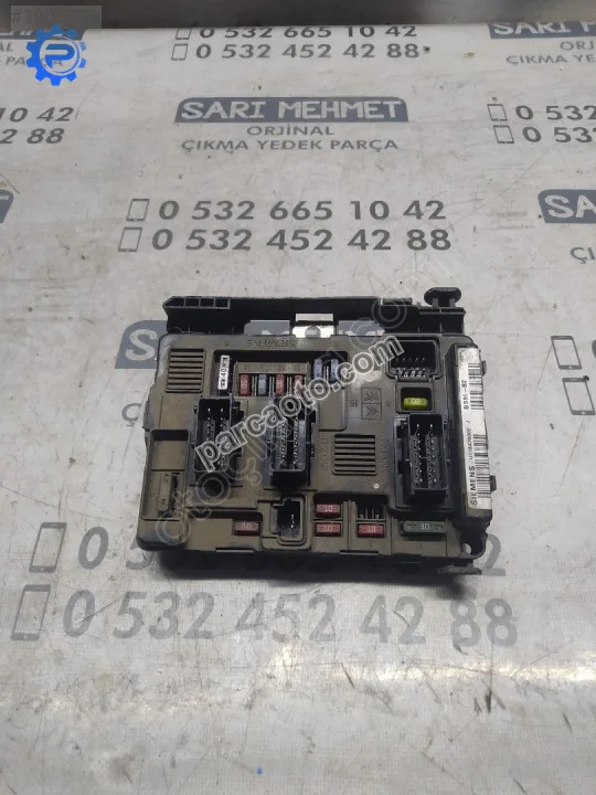 Çıkma citroen berlingo partner sigorta kutusu 9650618580