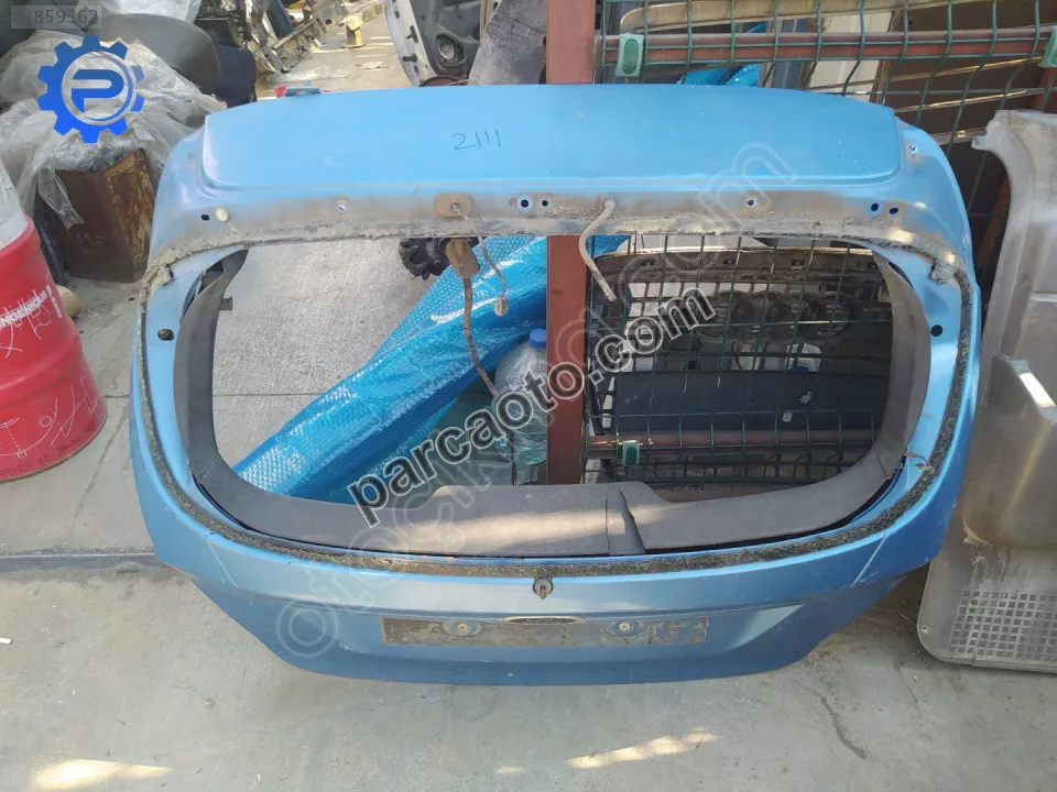 Çıkma ford fiesta bagaj kapağı 2111