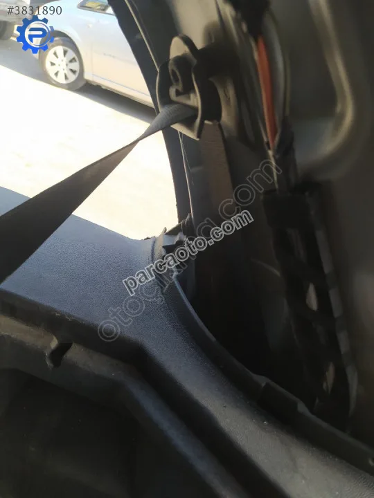 Çıkma opel meriva sağ arka emniyet kemeri